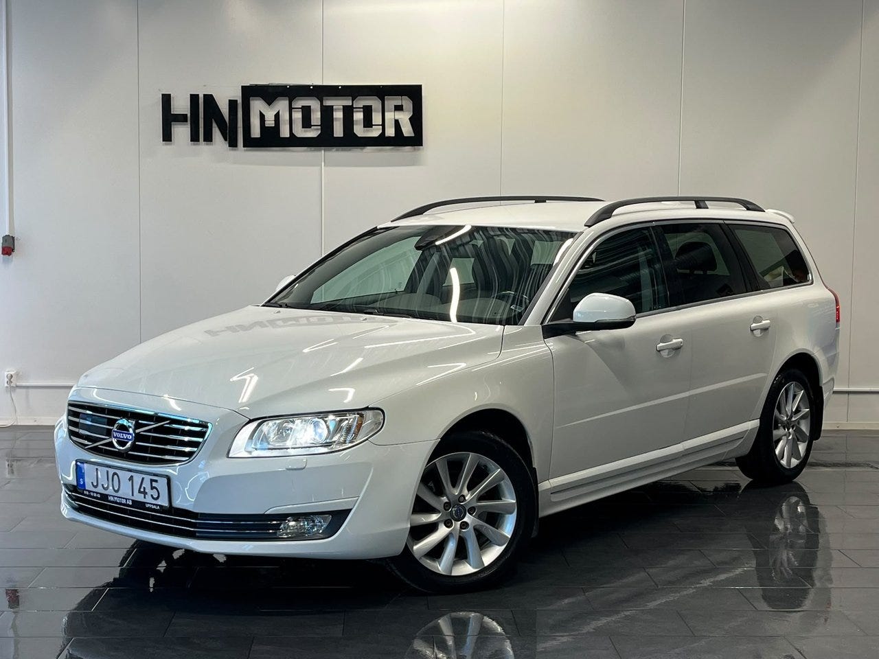 Volvo V70 2016 – bild 1 av 24