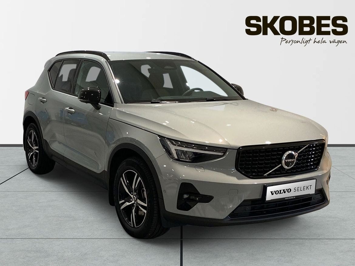 Volvo XC40 2025 – bild 1 av 20