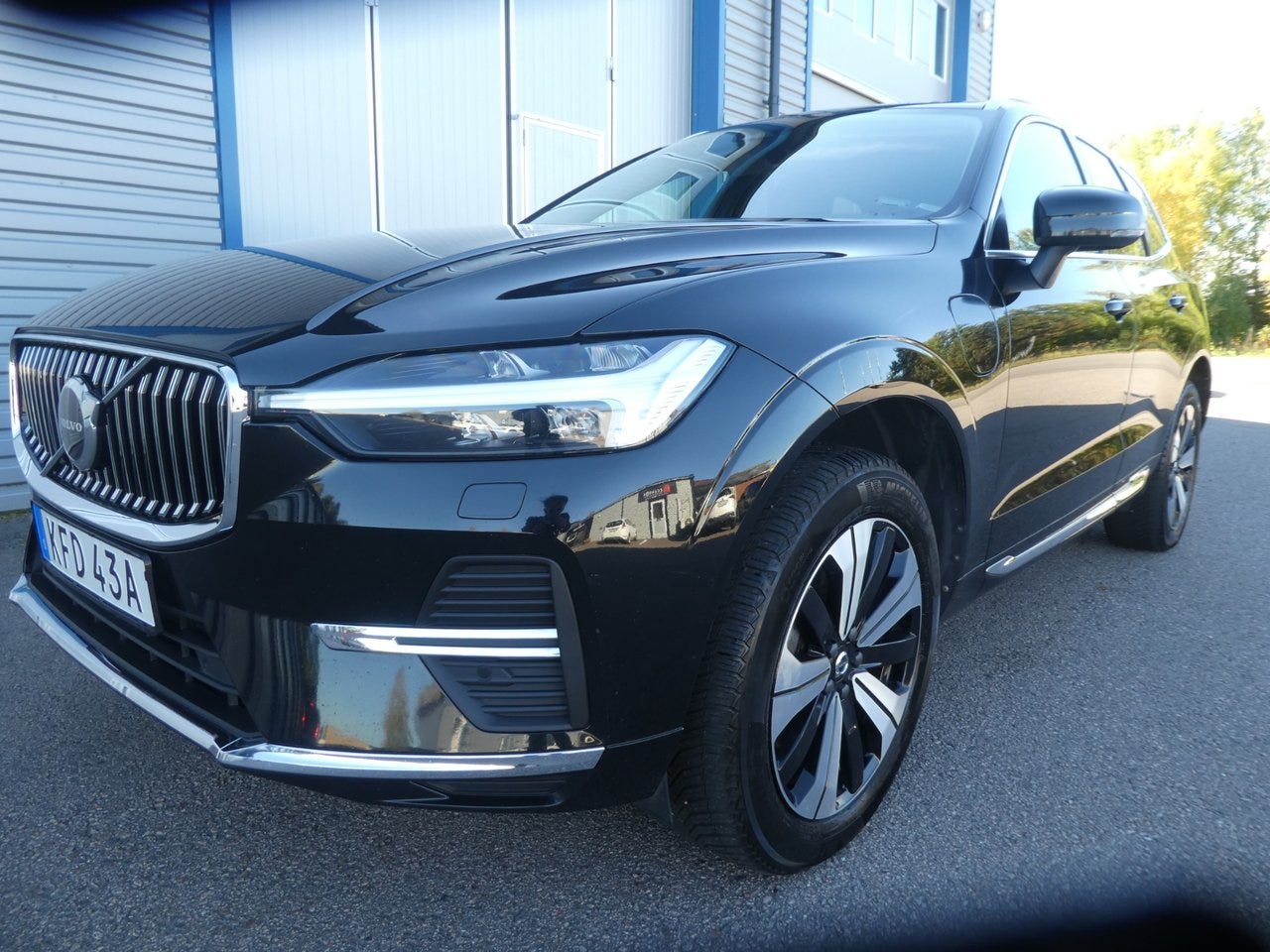 Volvo XC60 2023 – bild 1 av 20