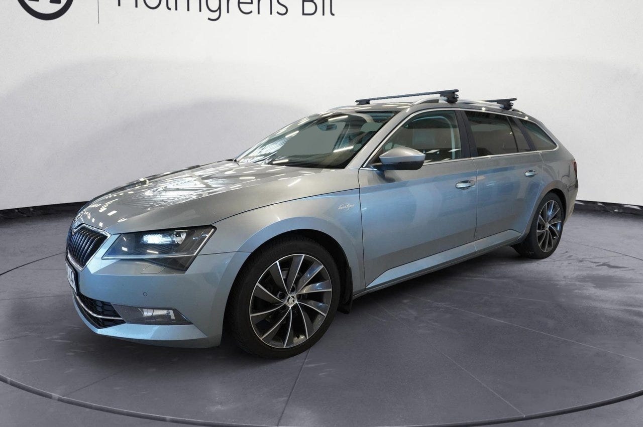 Skoda Superb 2016 – bild 1 av 8
