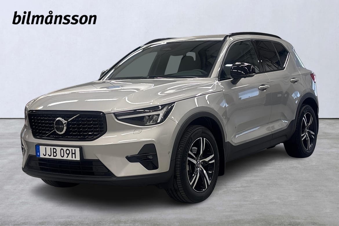 Volvo XC40 2025 – bild 1 av 22