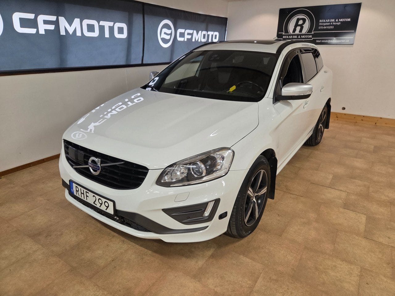 Volvo XC60 2017 – bild 1 av 19