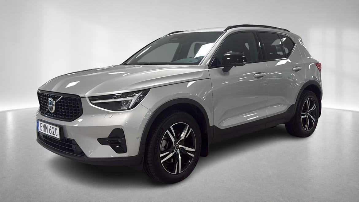 Volvo XC40 2025 – bild 1 av 16