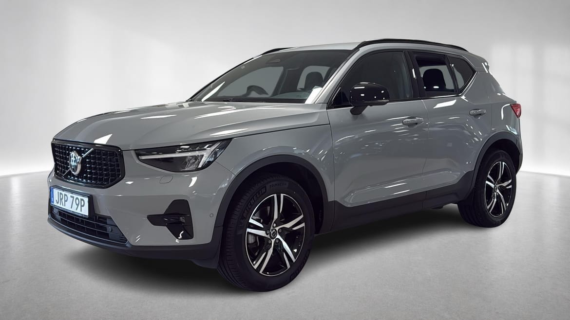 Volvo XC40 2025 – bild 1 av 16