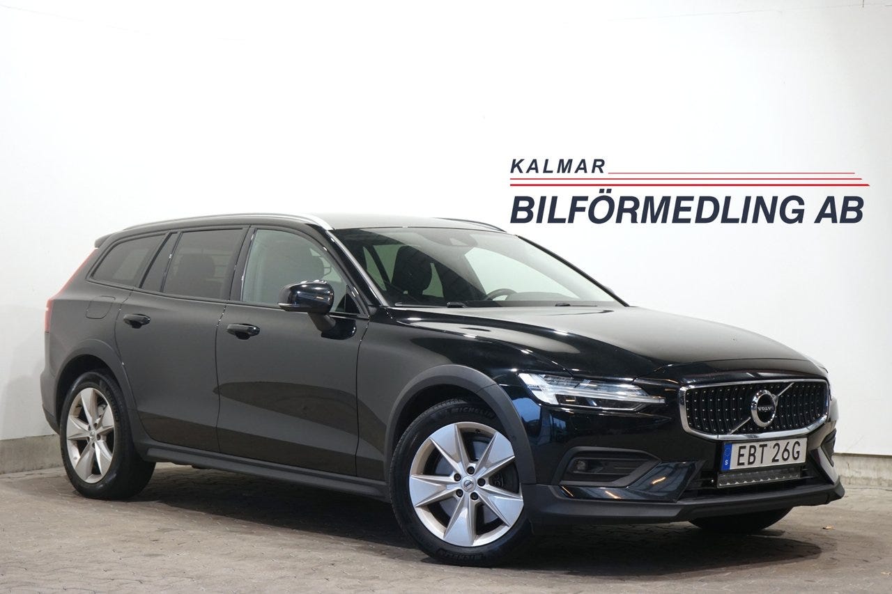 Volvo V60 Cross Country 2022 – bild 1 av 11