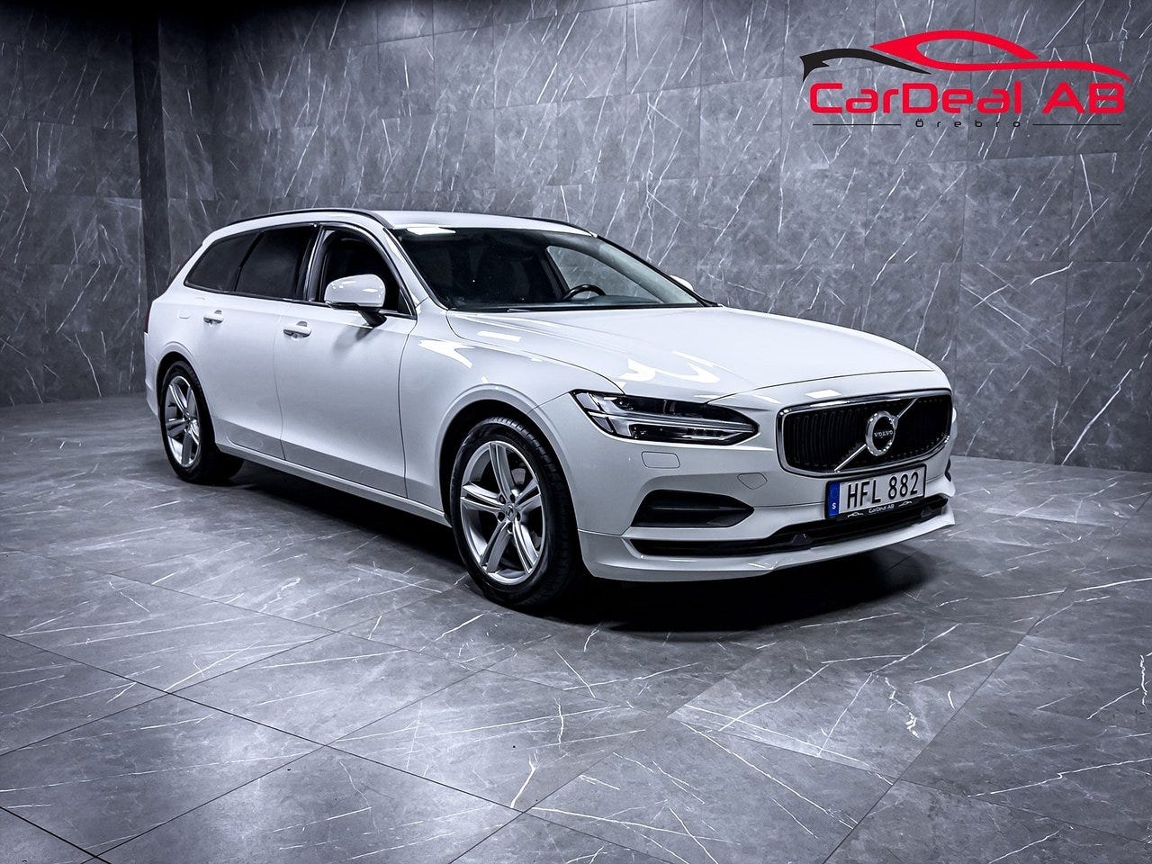 Volvo V90 2018 – bild 1 av 24