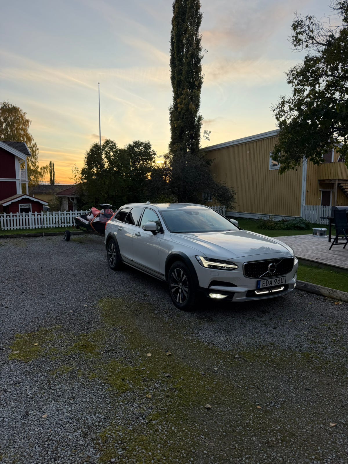 Volvo V90 Cross Country 2020 – bild 1 av 2