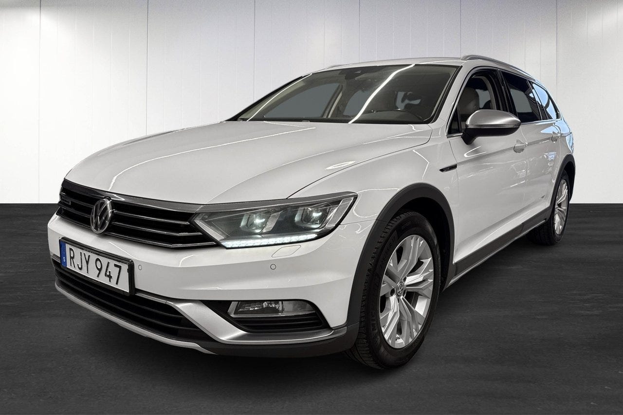 Volkswagen Passat Alltrack 2018 – bild 1 av 11