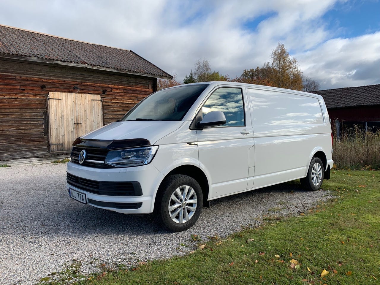 Volkswagen Transporter 2019 – bild 1 av 12