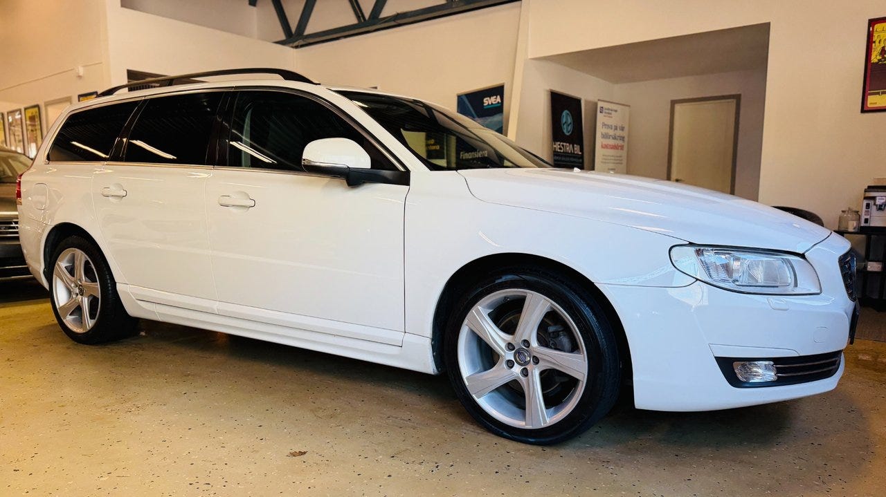 Volvo V70 2015 – bild 1 av 23