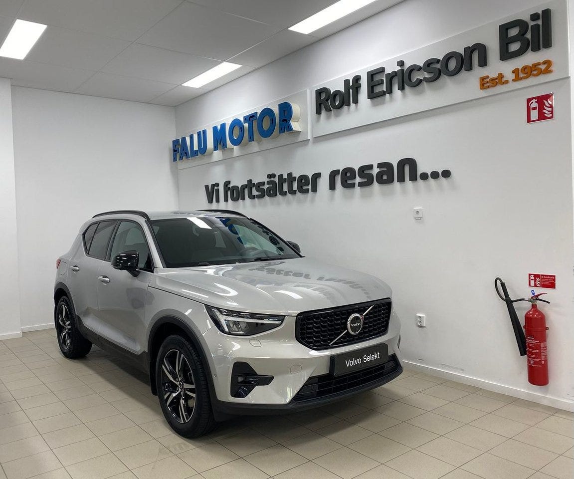 Volvo XC40 2025 – bild 1 av 10