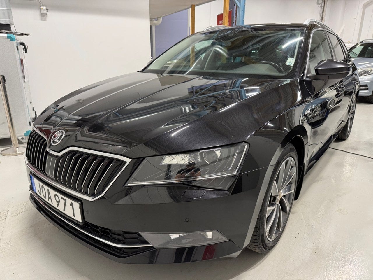 Skoda Superb 2017 – bild 1 av 24