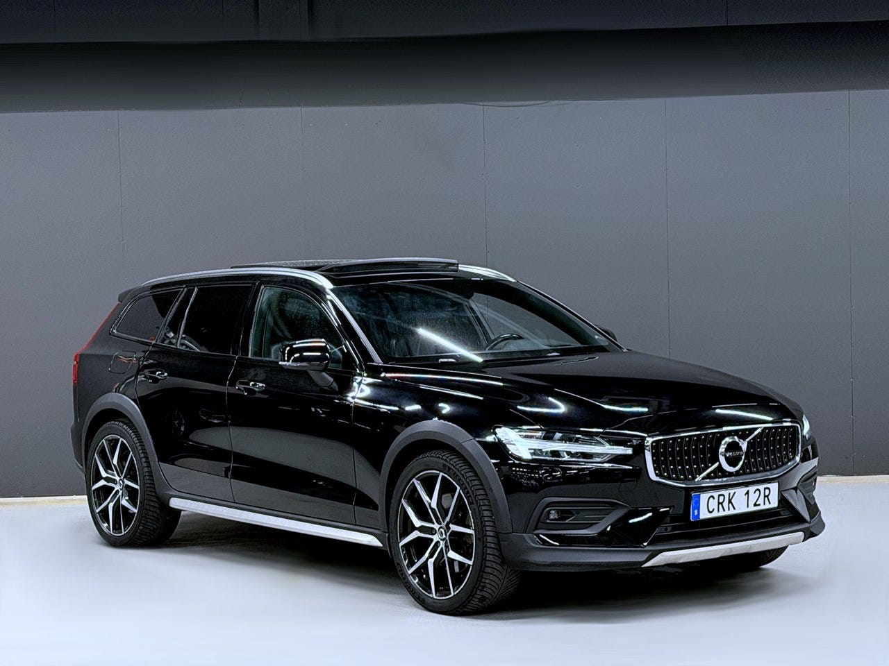 Volvo V60 Cross Country 2019 – bild 1 av 20
