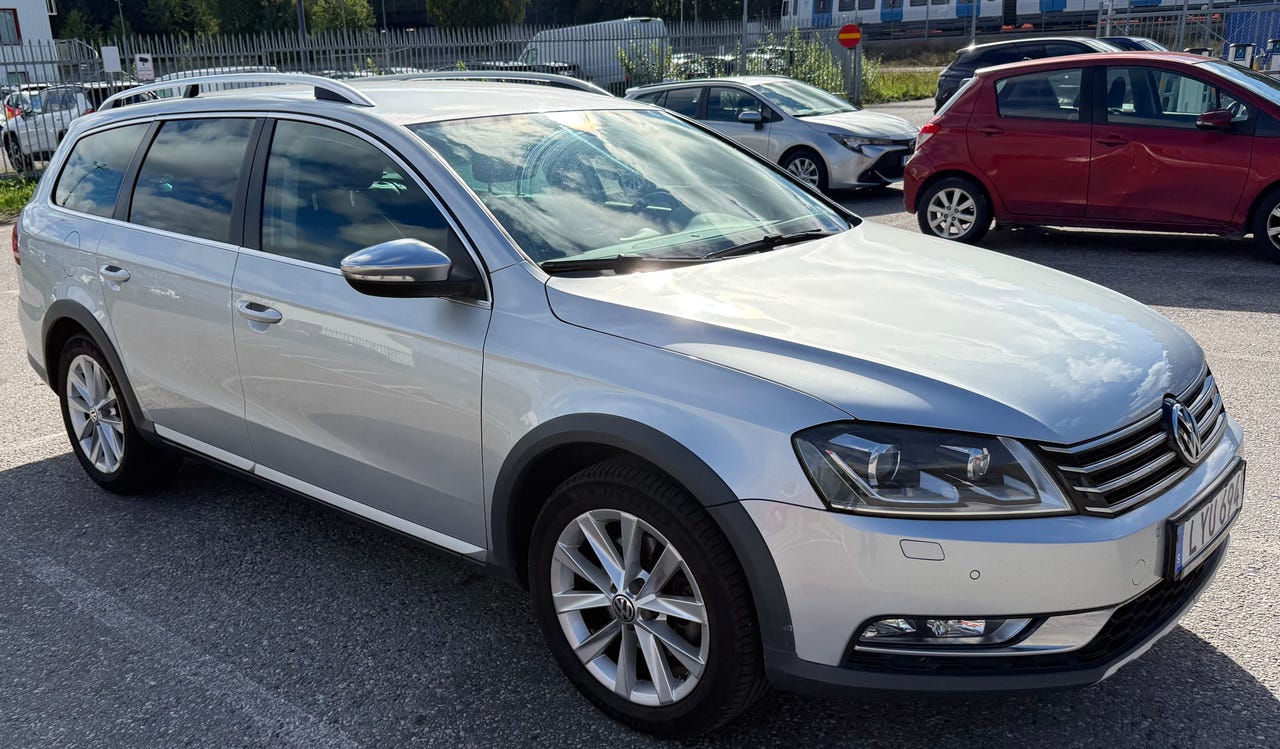 Volkswagen Passat Alltrack 2015 – bild 1 av 4