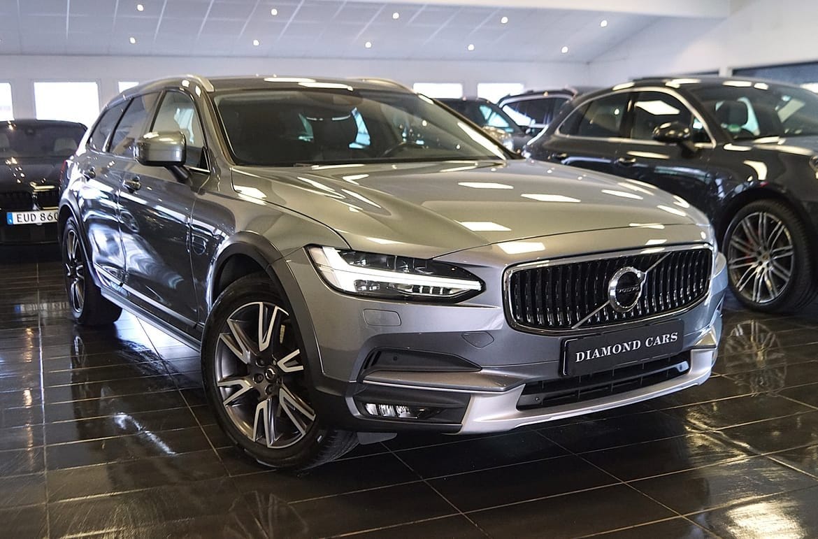 Volvo V90 Cross Country 2018 – bild 1 av 21