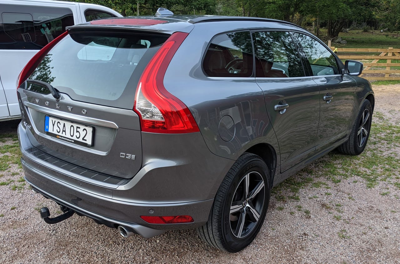 Volvo XC60 2017 – bild 1 av 2