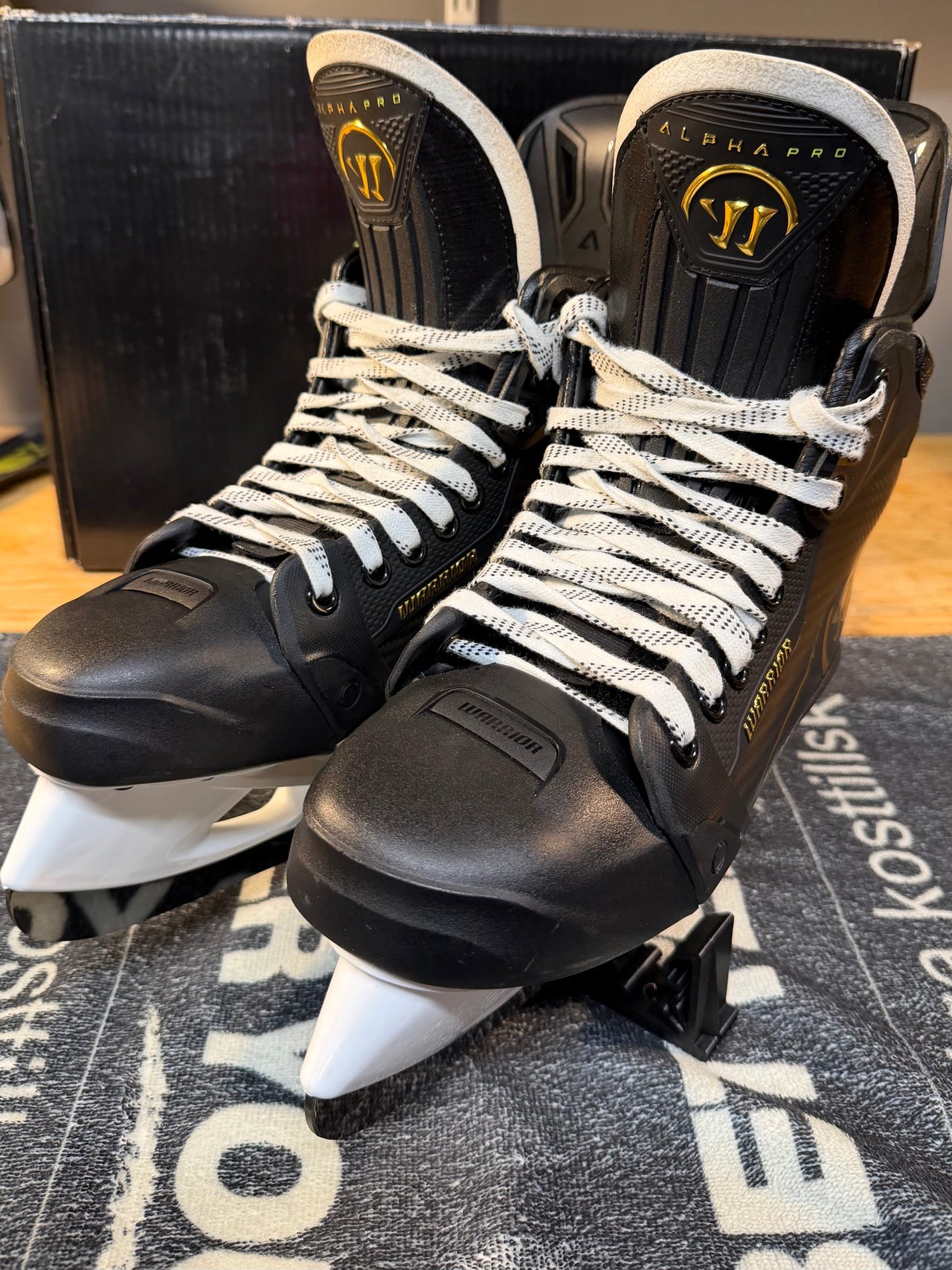 Warrior Alpha Pro skridskor stl 7.5 Wide, EU 42,5 | Blocket