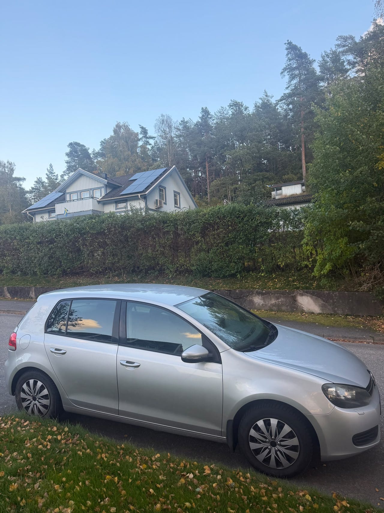 Volkswagen Golf VI 2010 – bild 1 av 8