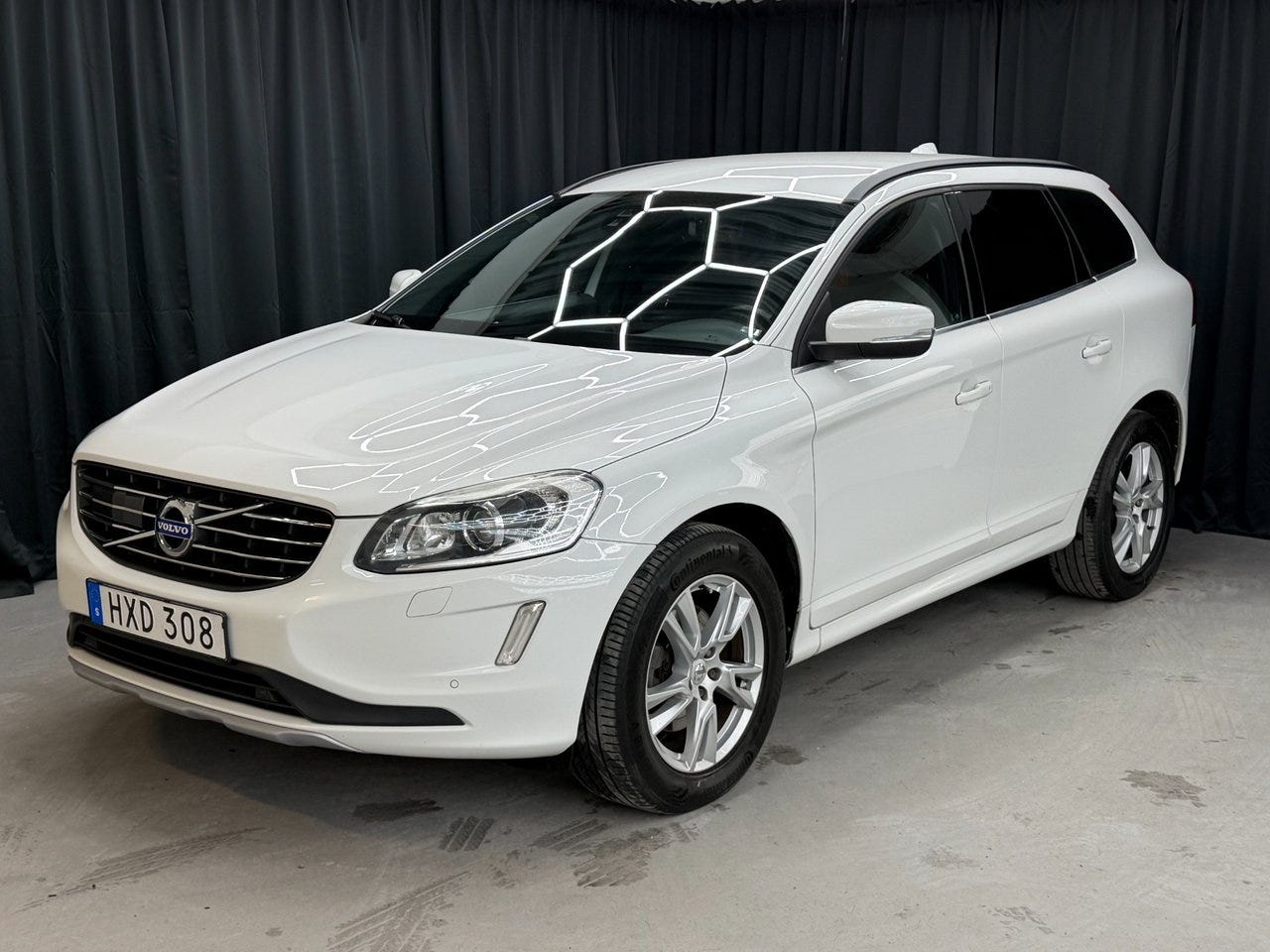 Volvo XC60 2017 – bild 1 av 13