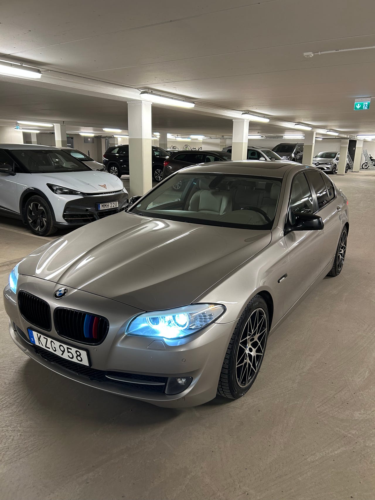 BMW 520d 2011 – bild 1 av 17