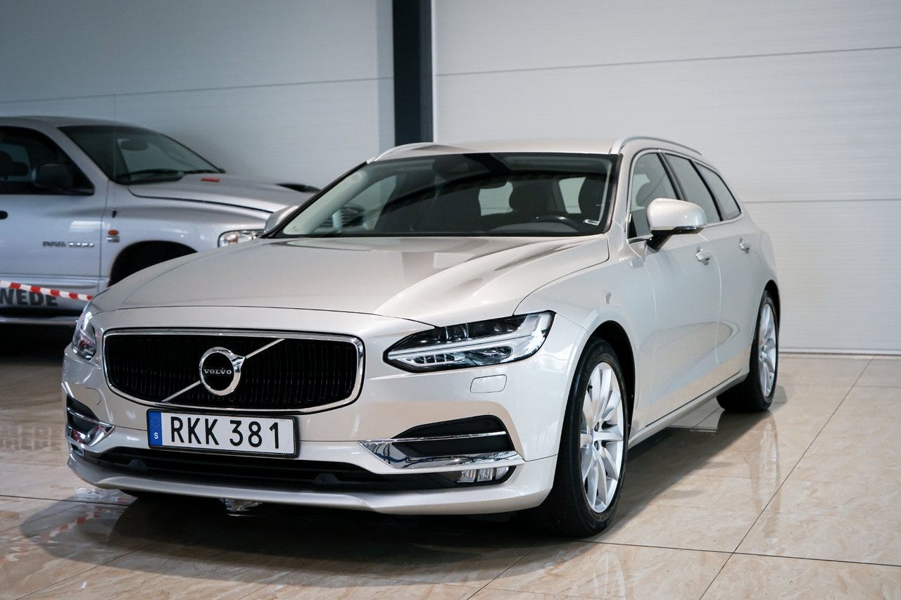Volvo V90 2018 – bild 1 av 24