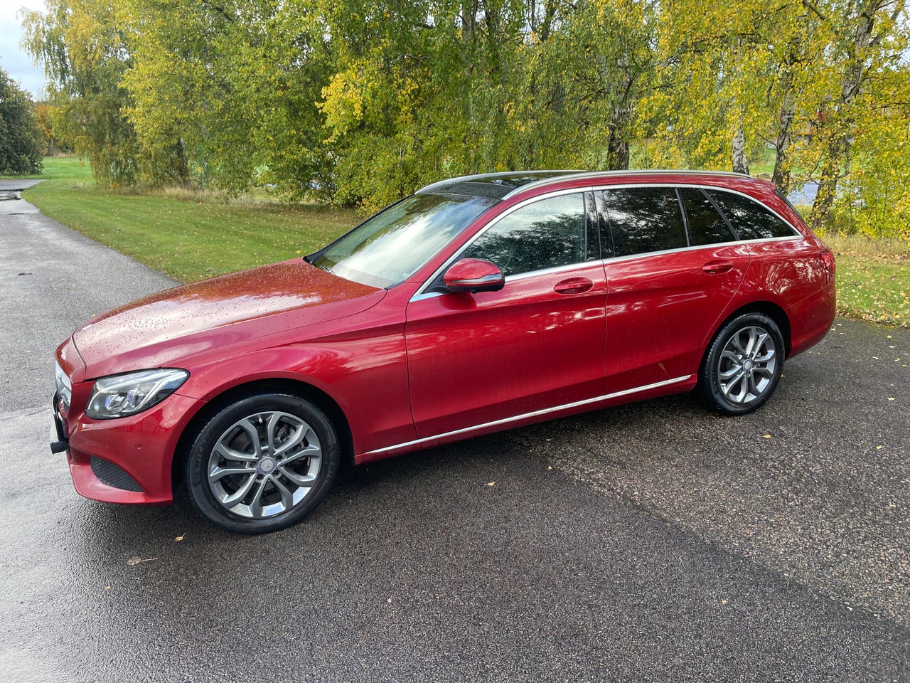 Mercedes-Benz C220 2016 – bild 1 av 7