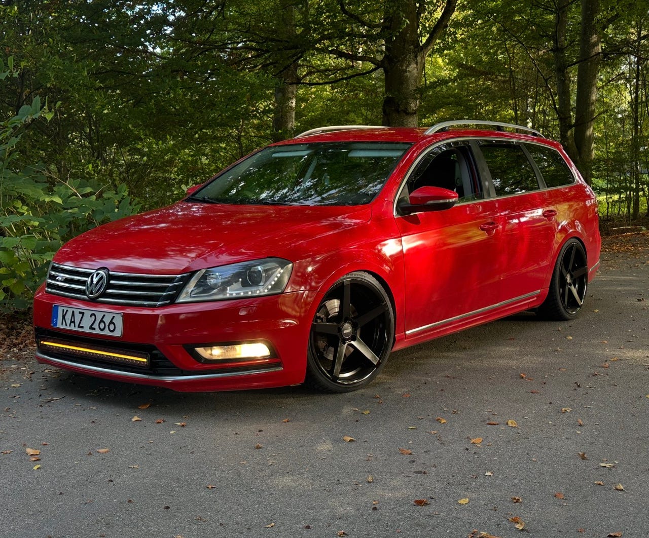 Volkswagen Passat 2013 – bild 1 av 2