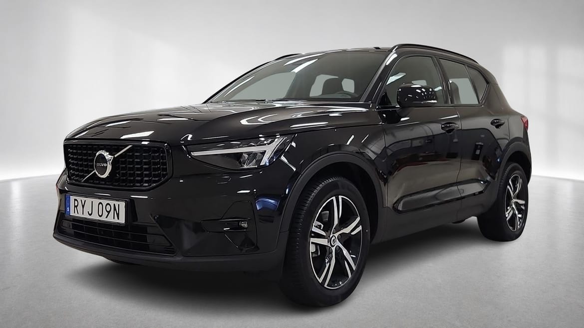 Volvo XC40 2026 – bild 1 av 15