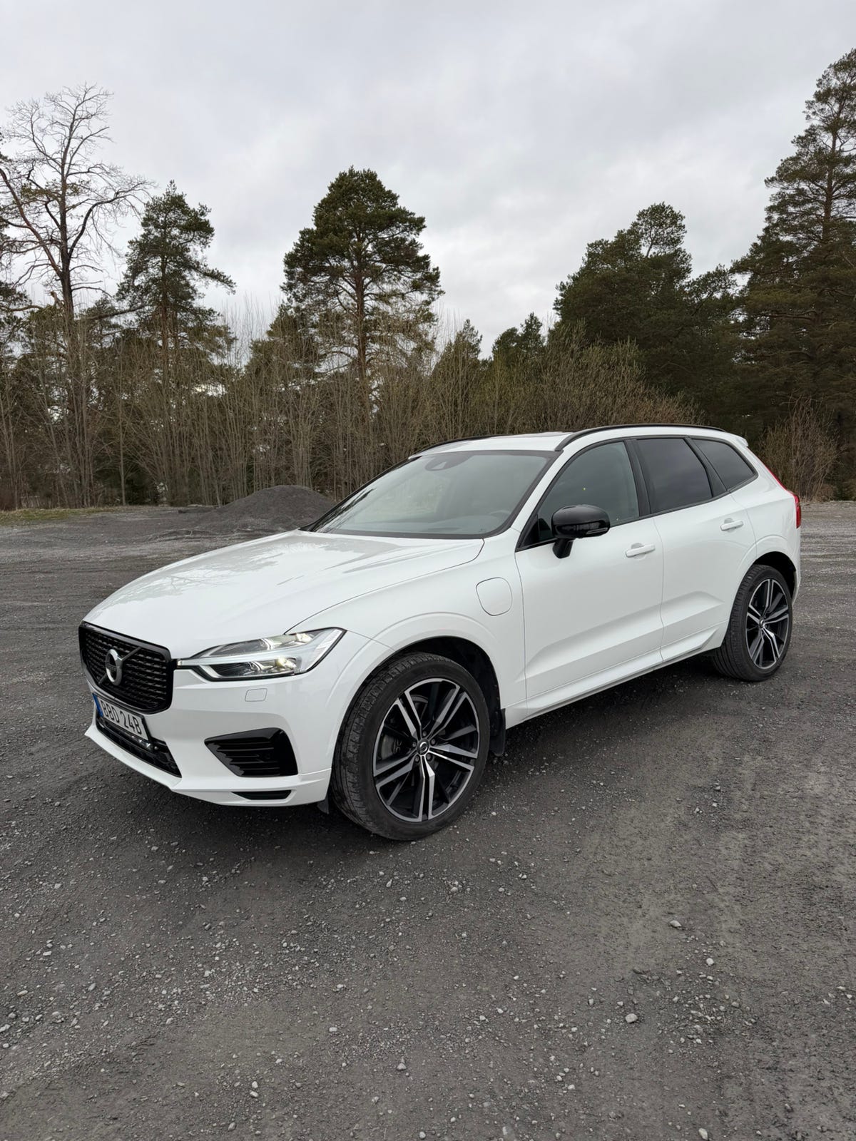 Volvo XC60 2021 – bild 1 av 14