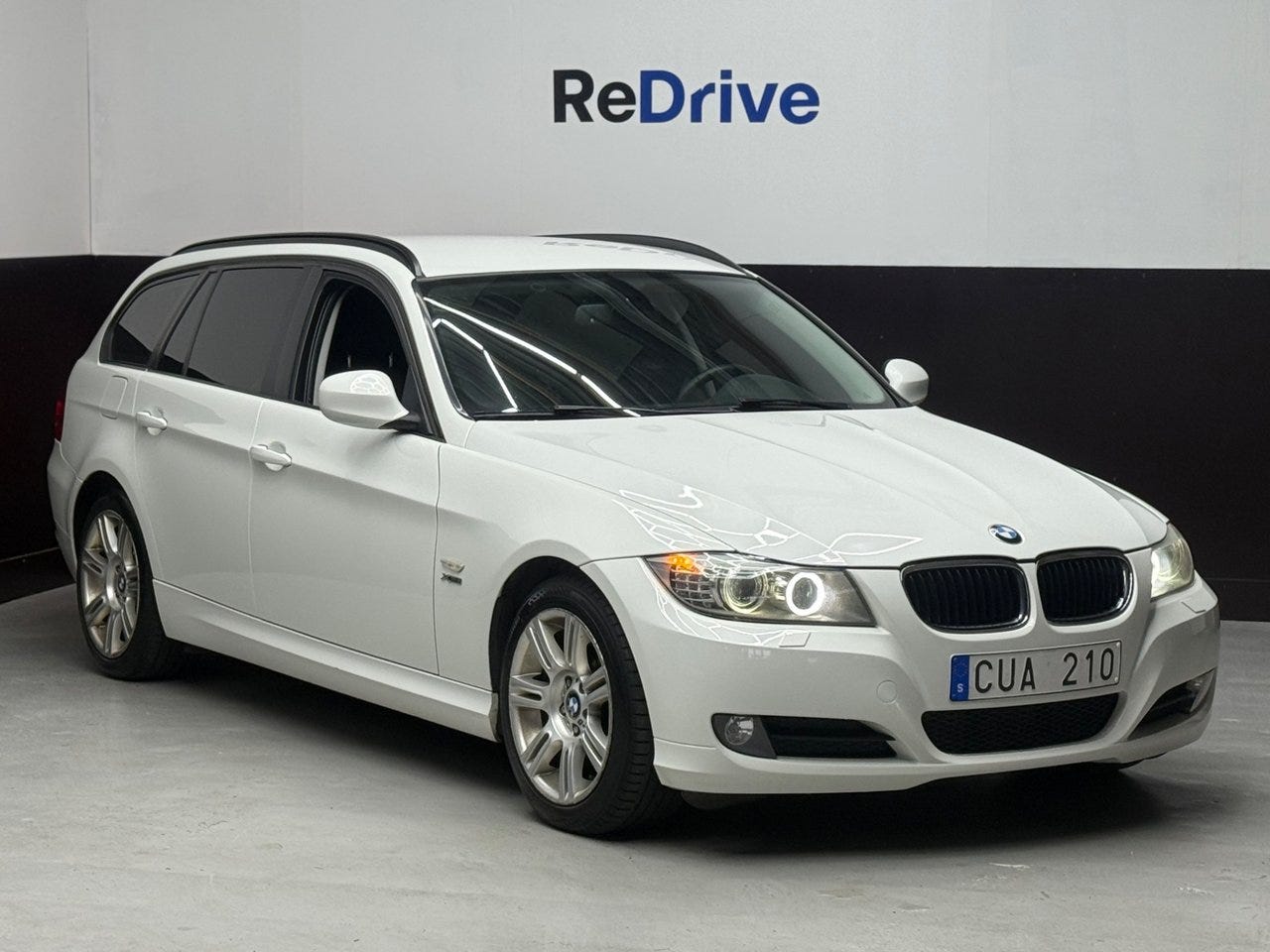BMW 320d 2012 – bild 1 av 17