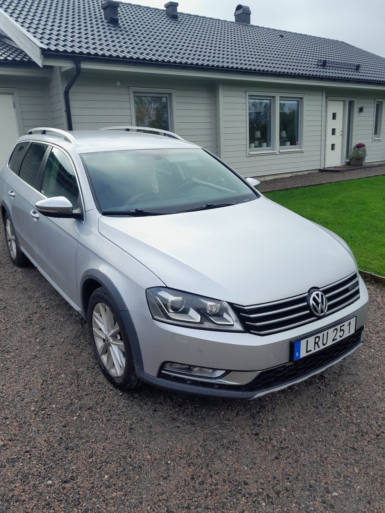Volkswagen Passat Alltrack 2015 – bild 1 av 6