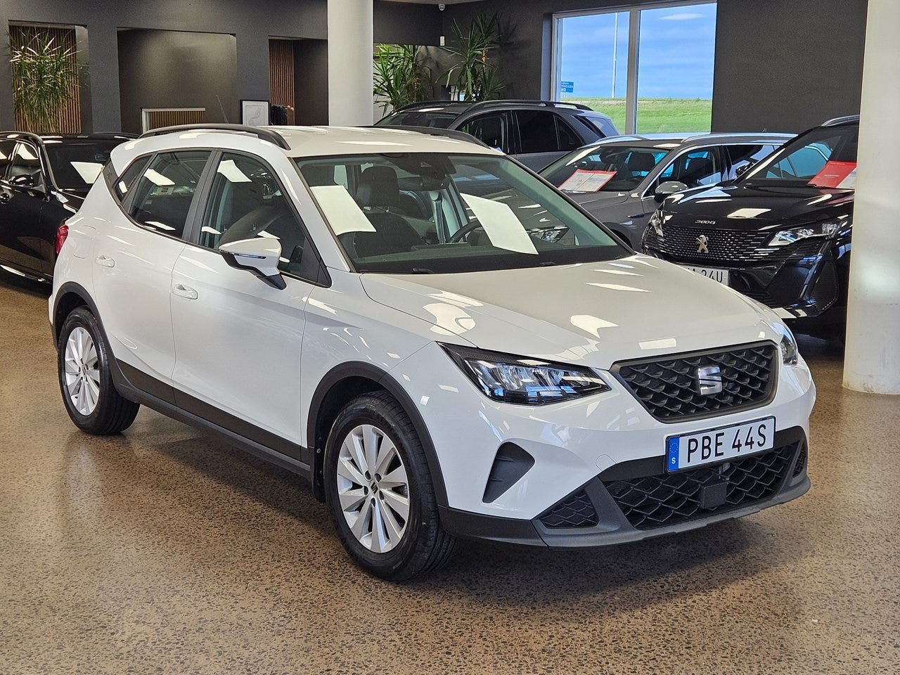 Seat Arona 2023 – bild 1 av 18