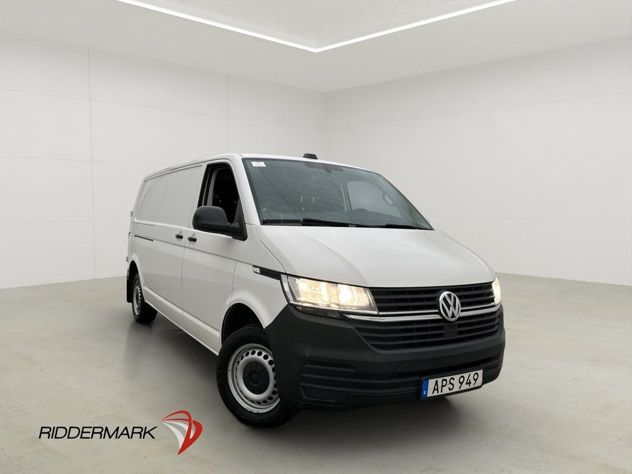 Volkswagen Transporter 2021 – bild 1 av 24