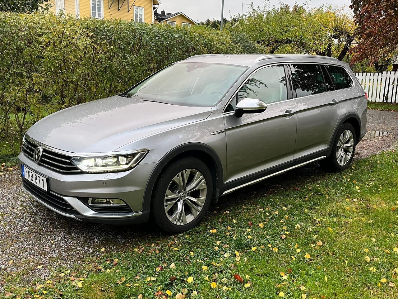 Volkswagen Passat Alltrack 2018 – bild 1 av 9