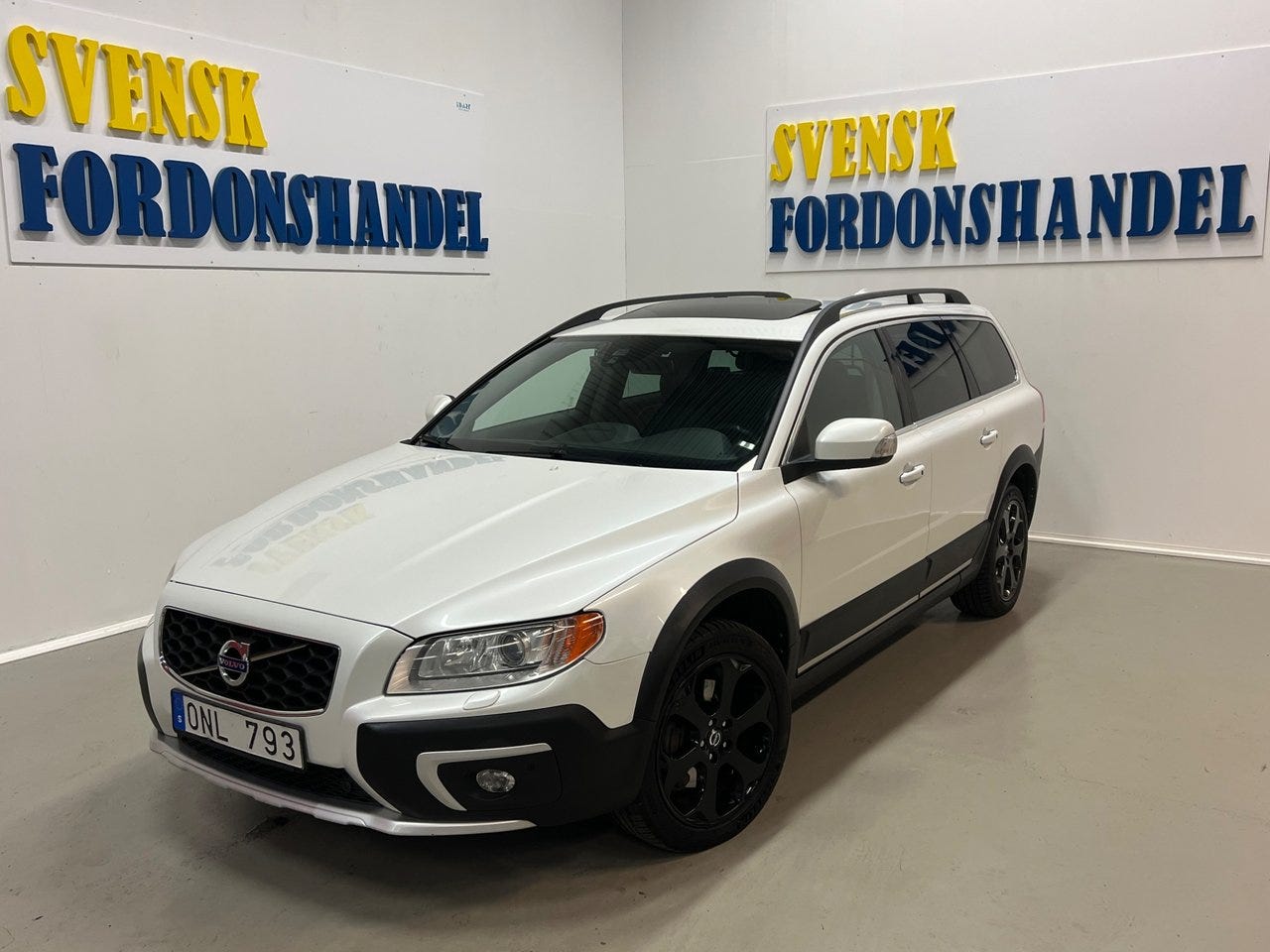 Volvo XC70 2014 – bild 1 av 24