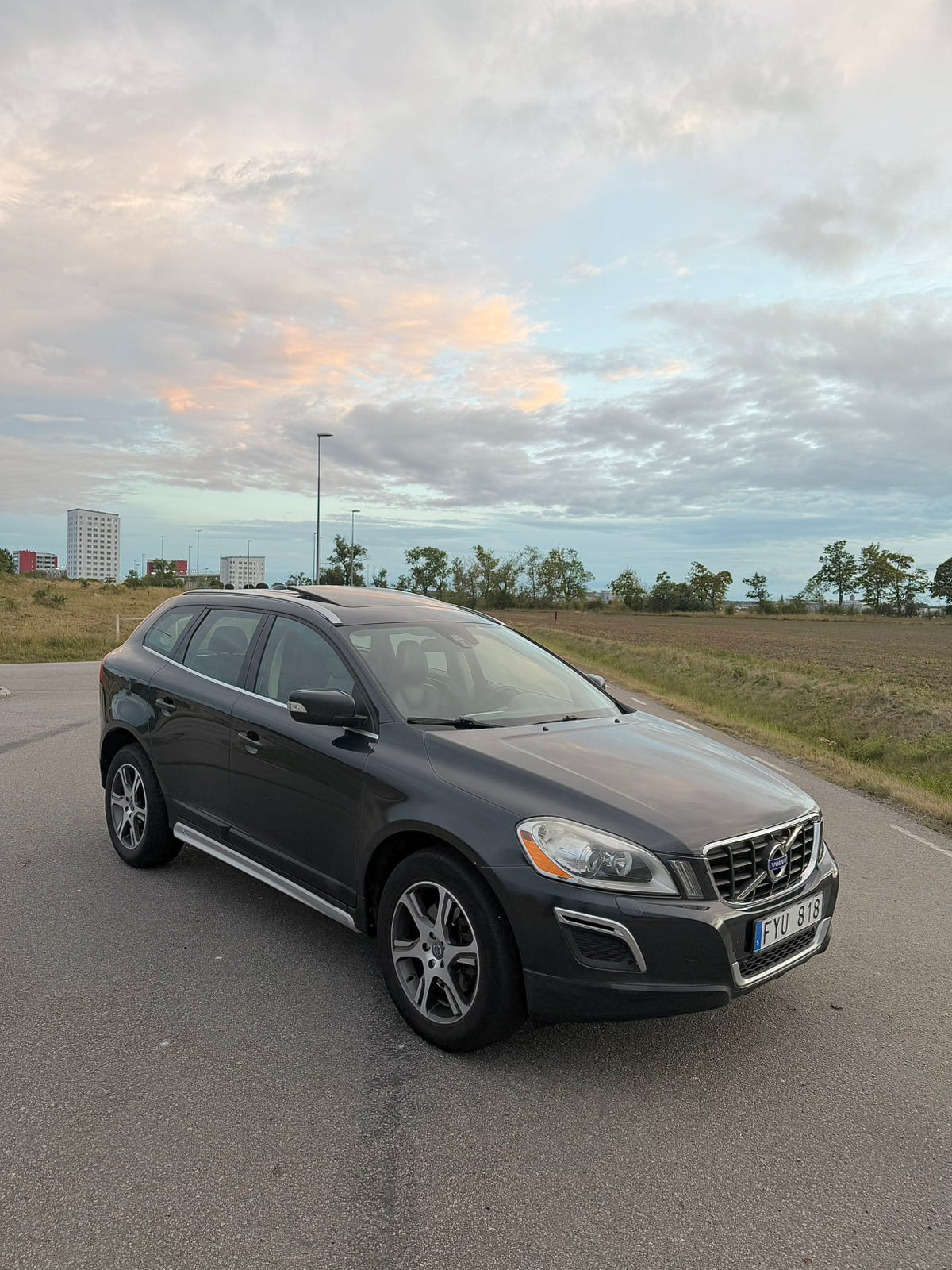Volvo XC60 2012 – bild 1 av 7