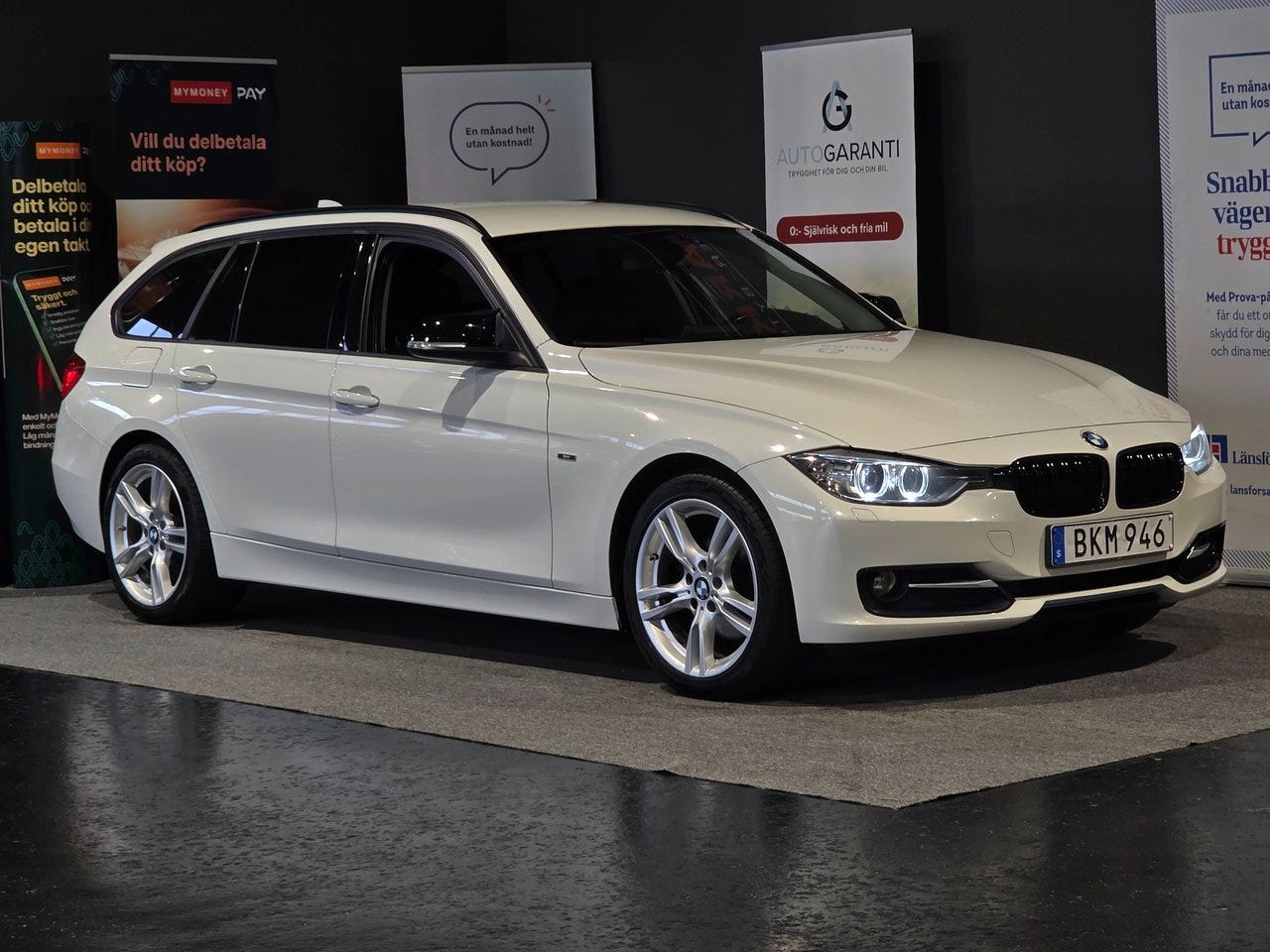BMW 320d 2015 – bild 1 av 19