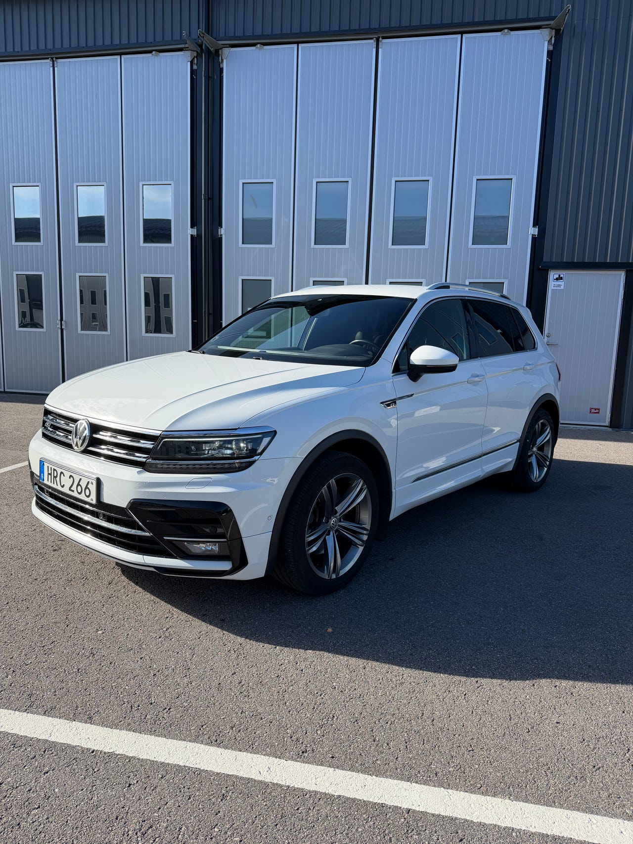 Volkswagen Tiguan 2019 – bild 1 av 11