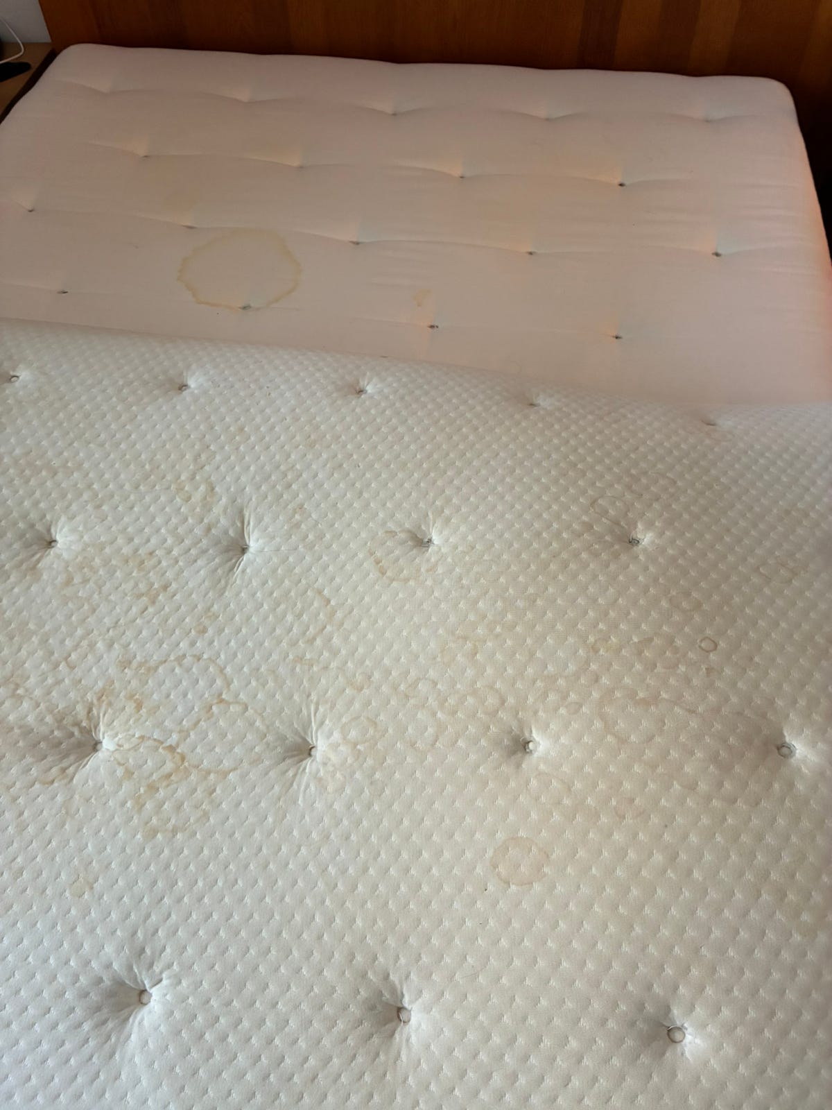IKEA säng 160 bortskänktes bäras ner sex trappor hämtas innan 31 ...