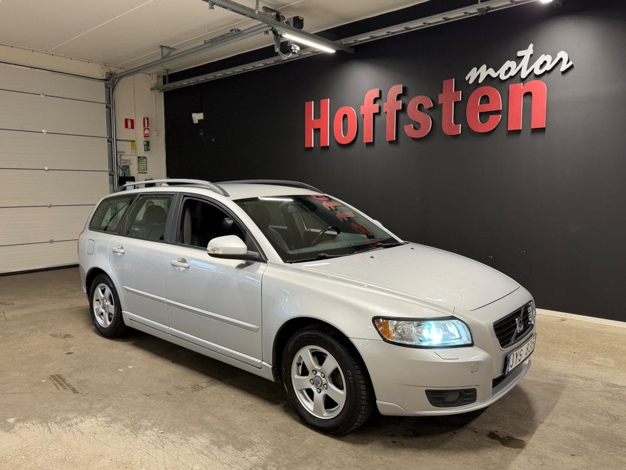 Volvo V50 2010 – bild 1 av 16