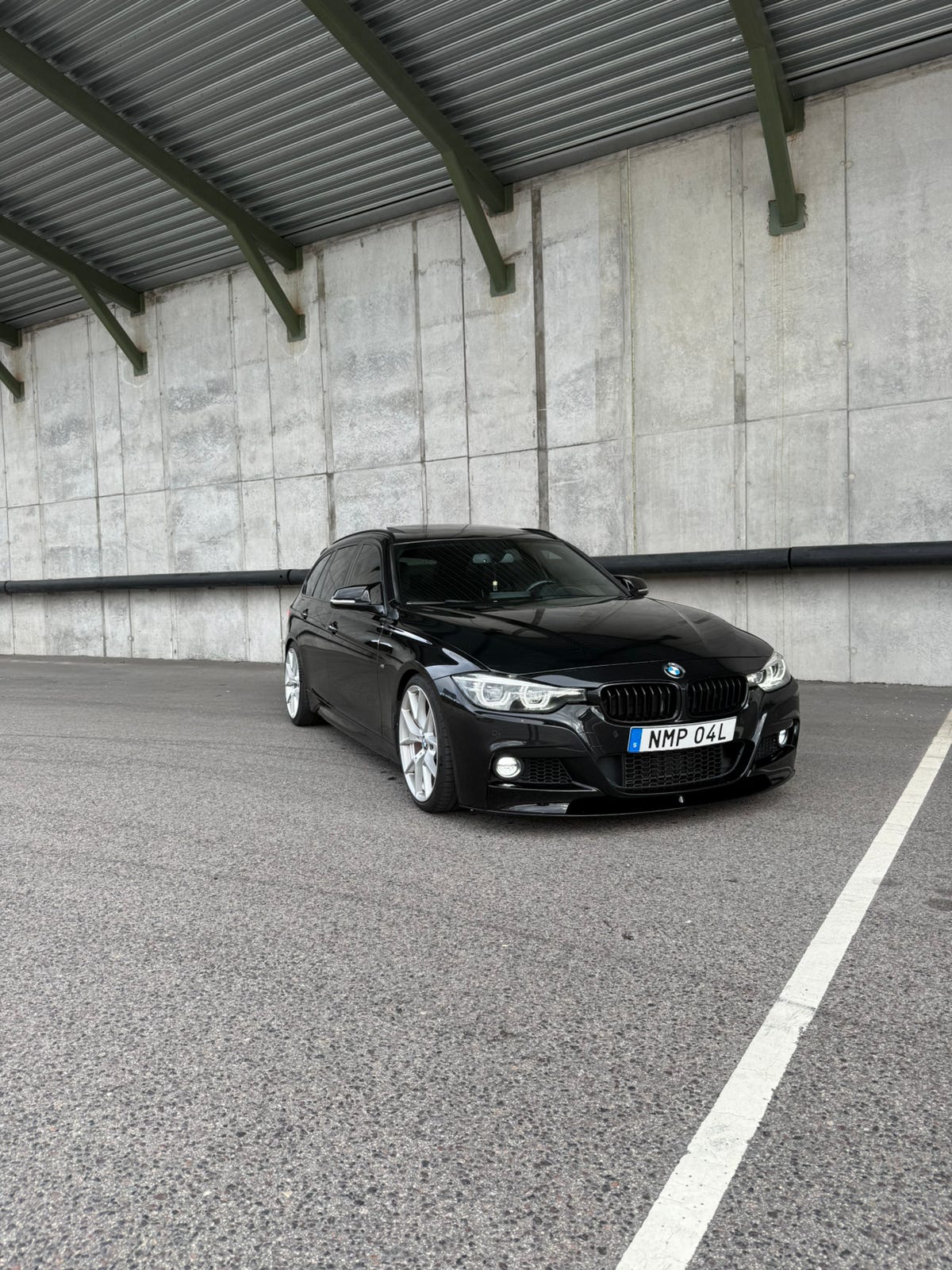 BMW 340i 2018 – bild 1 av 6