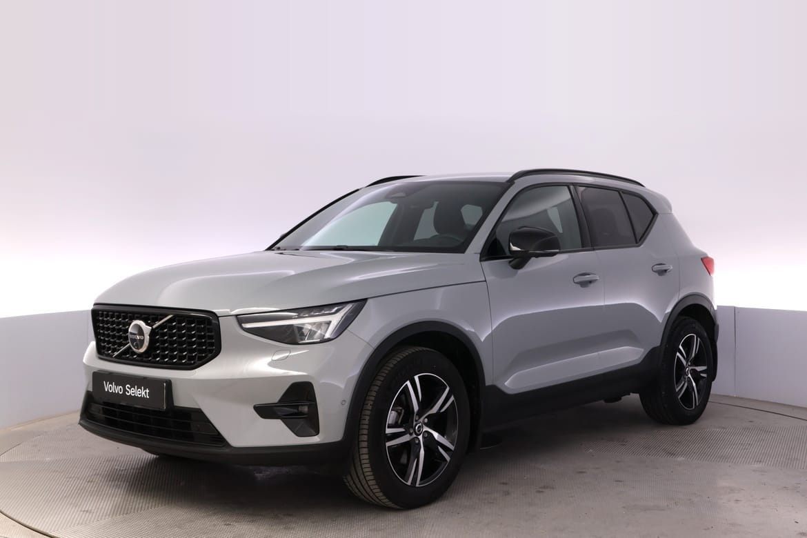 Volvo XC40 2025 – bild 1 av 24