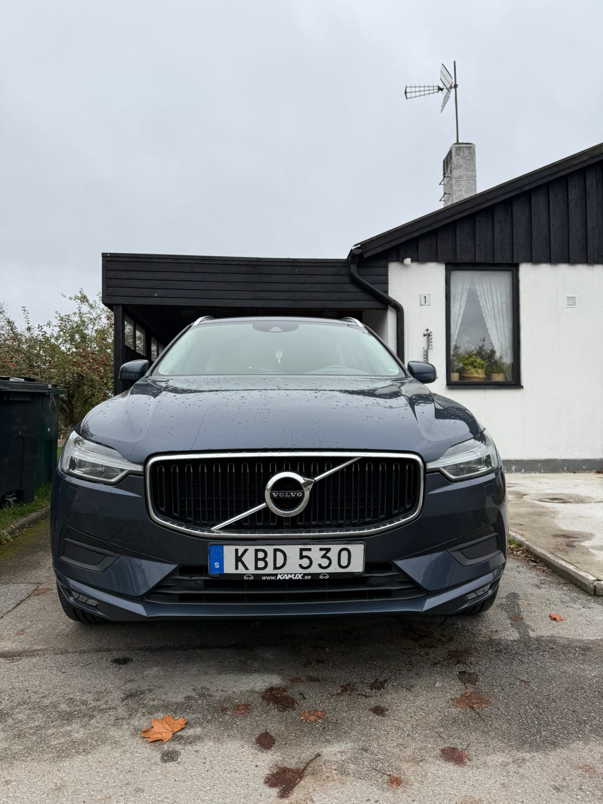 Volvo XC60 2019 – bild 1 av 24