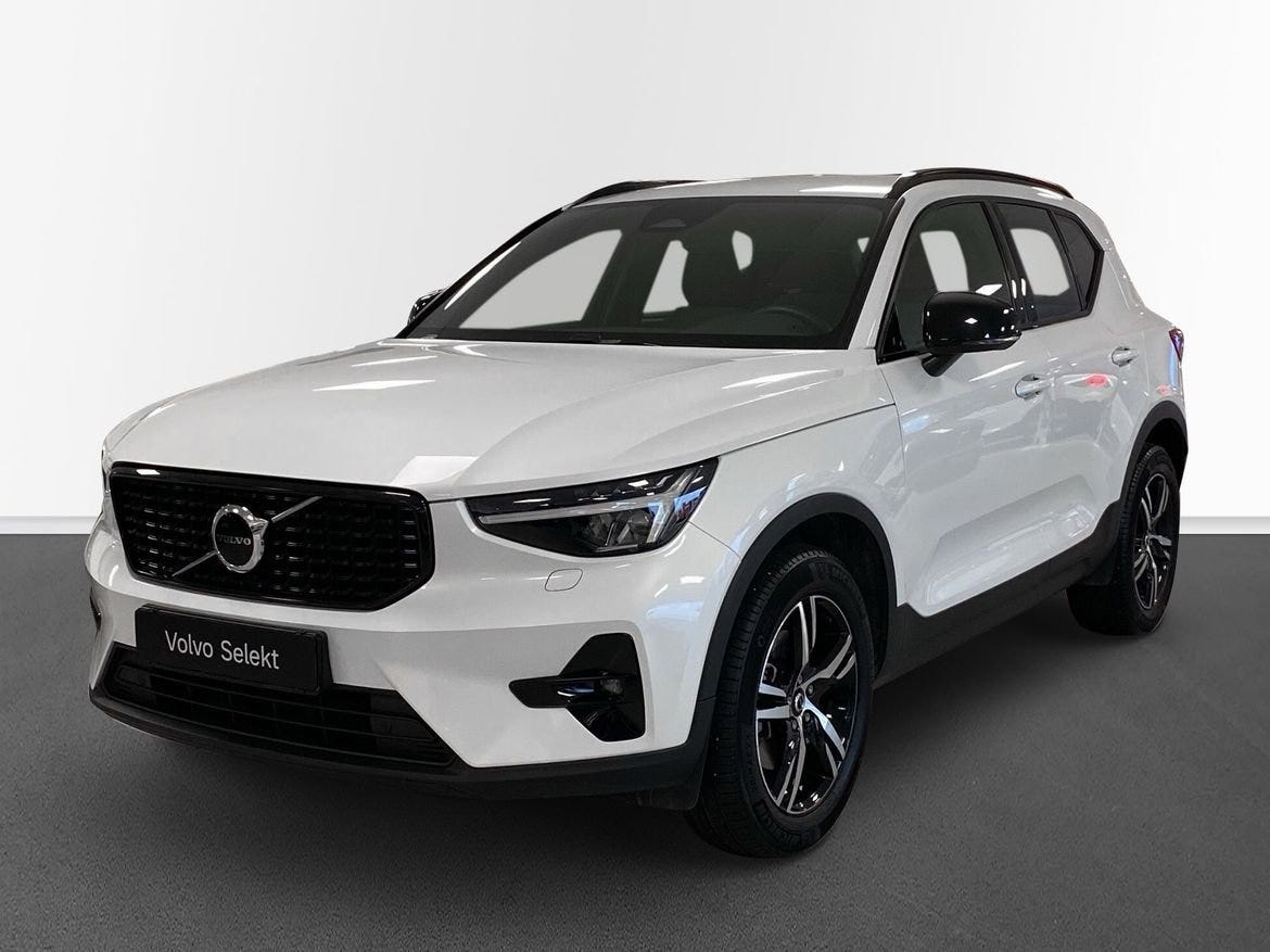 Volvo XC40 2025 – bild 1 av 16