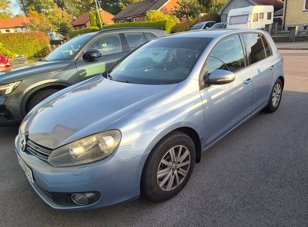 Volkswagen Golf VI 2012 – bild 1 av 3
