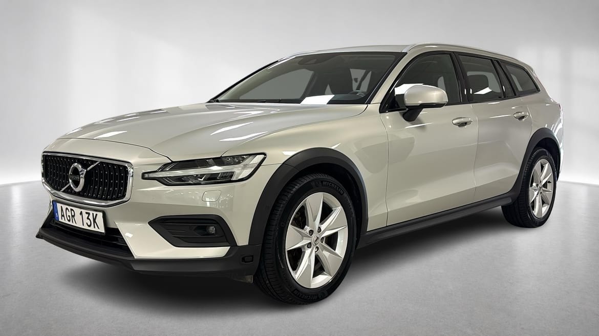 Volvo V60 Cross Country 2022 – bild 1 av 10