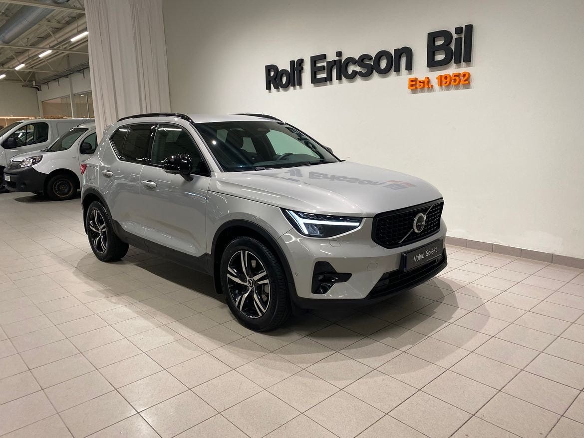 Volvo XC40 2025 – bild 1 av 22