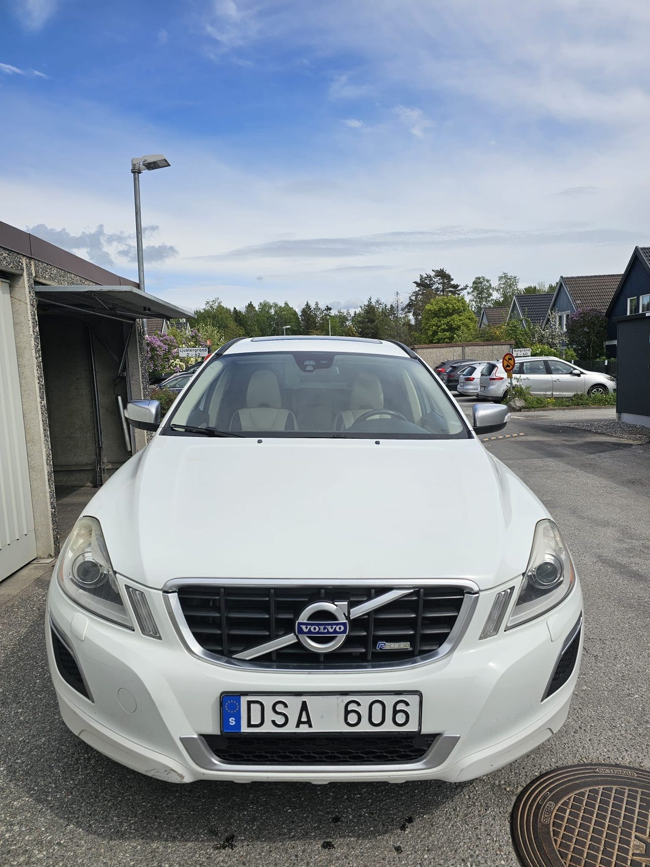 Volvo XC60 2012 – bild 1 av 14