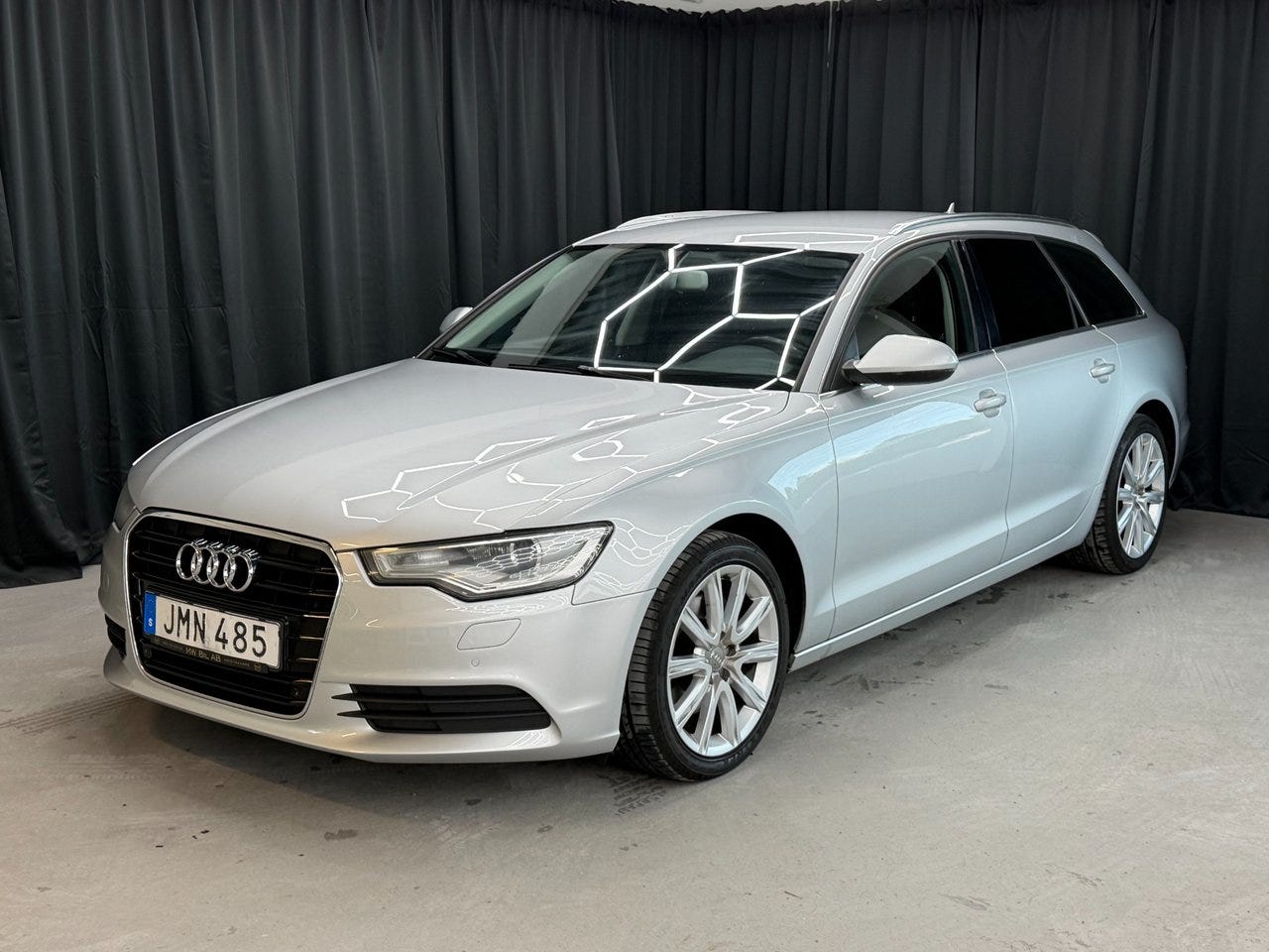 Audi A6 2014 – bild 1 av 14