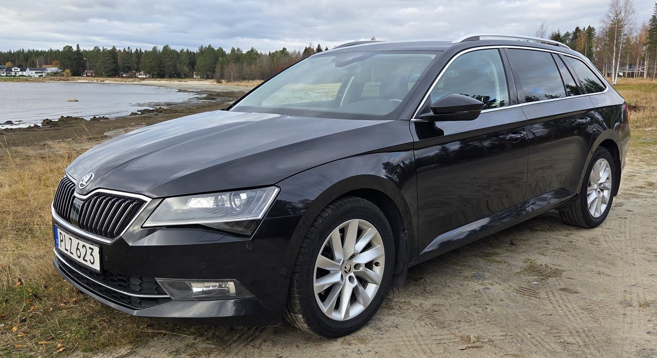 Skoda Superb 2018 – bild 1 av 9